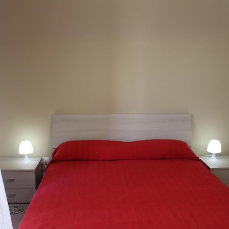 דירות בלסטראטה La Stanza Vicino Al Mare , Una Camera Da Letto E Bagno Con Balcone Vista Mare מראה חיצוני תמונה