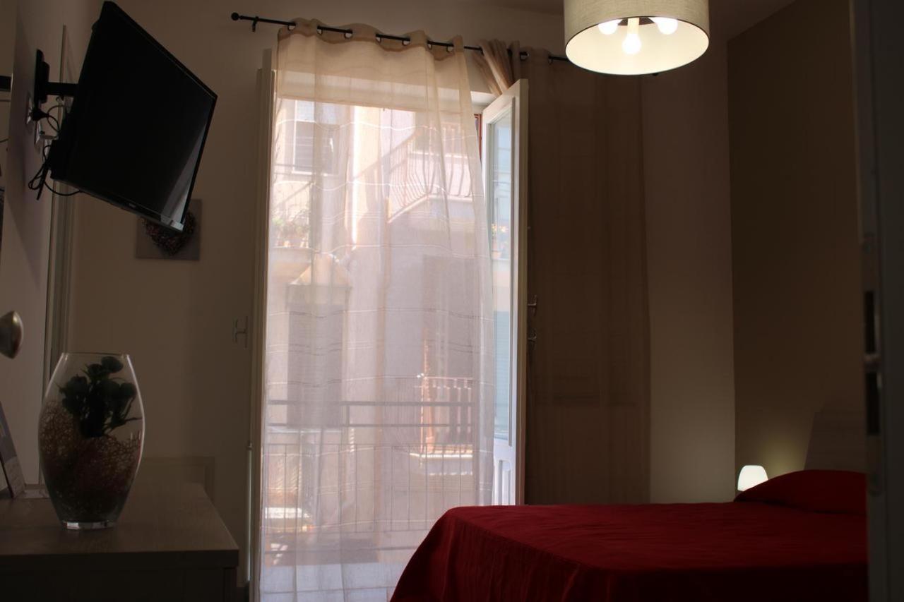 דירות בלסטראטה La Stanza Vicino Al Mare , Una Camera Da Letto E Bagno Con Balcone Vista Mare מראה חיצוני תמונה