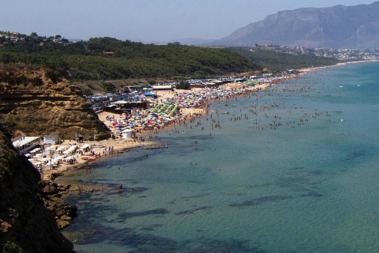 דירות בלסטראטה La Stanza Vicino Al Mare , Una Camera Da Letto E Bagno Con Balcone Vista Mare מראה חיצוני תמונה